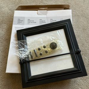 Mini everyday display